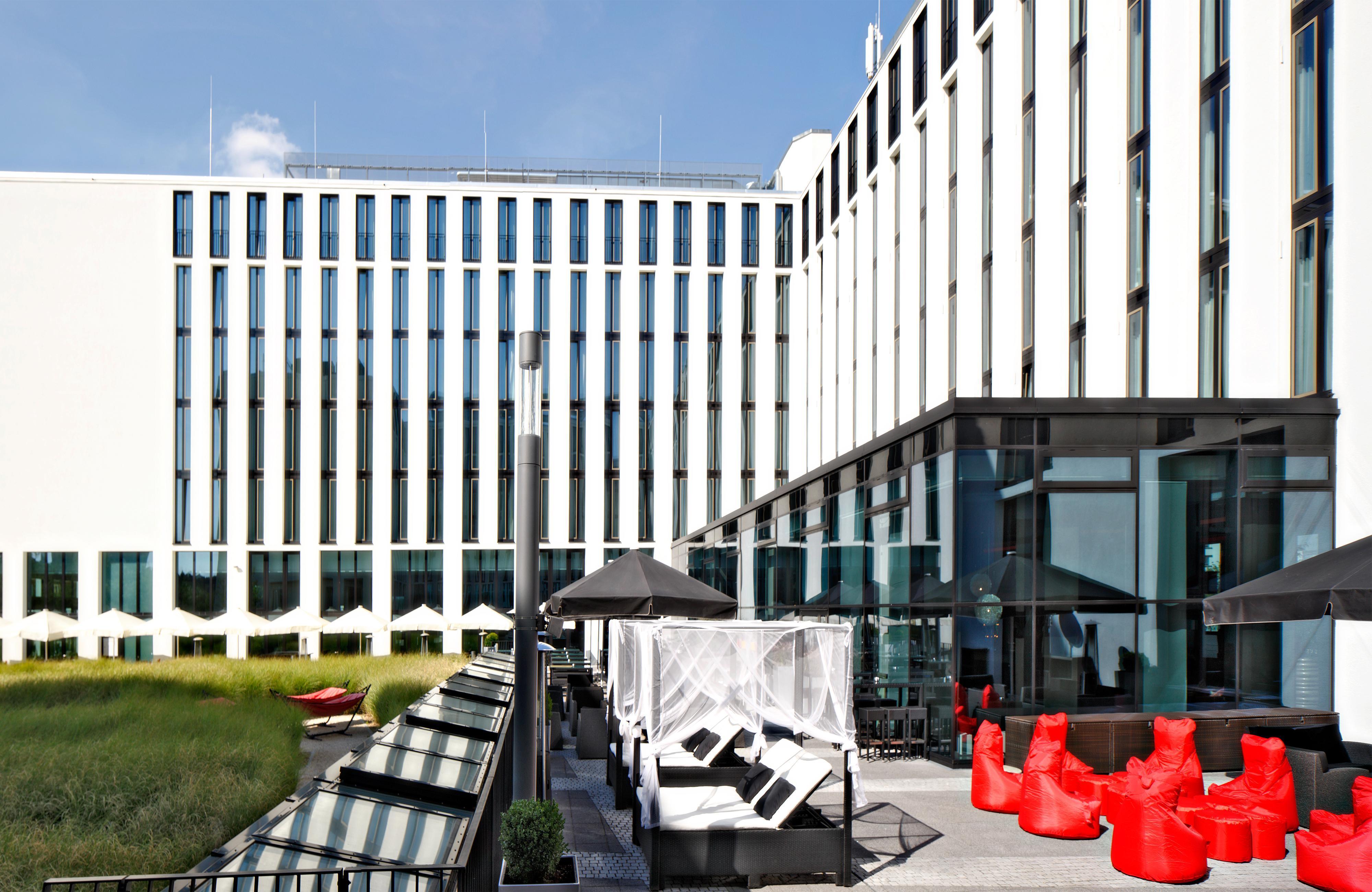 Leonardo Royal Hotel Мюнхен Экстерьер фото