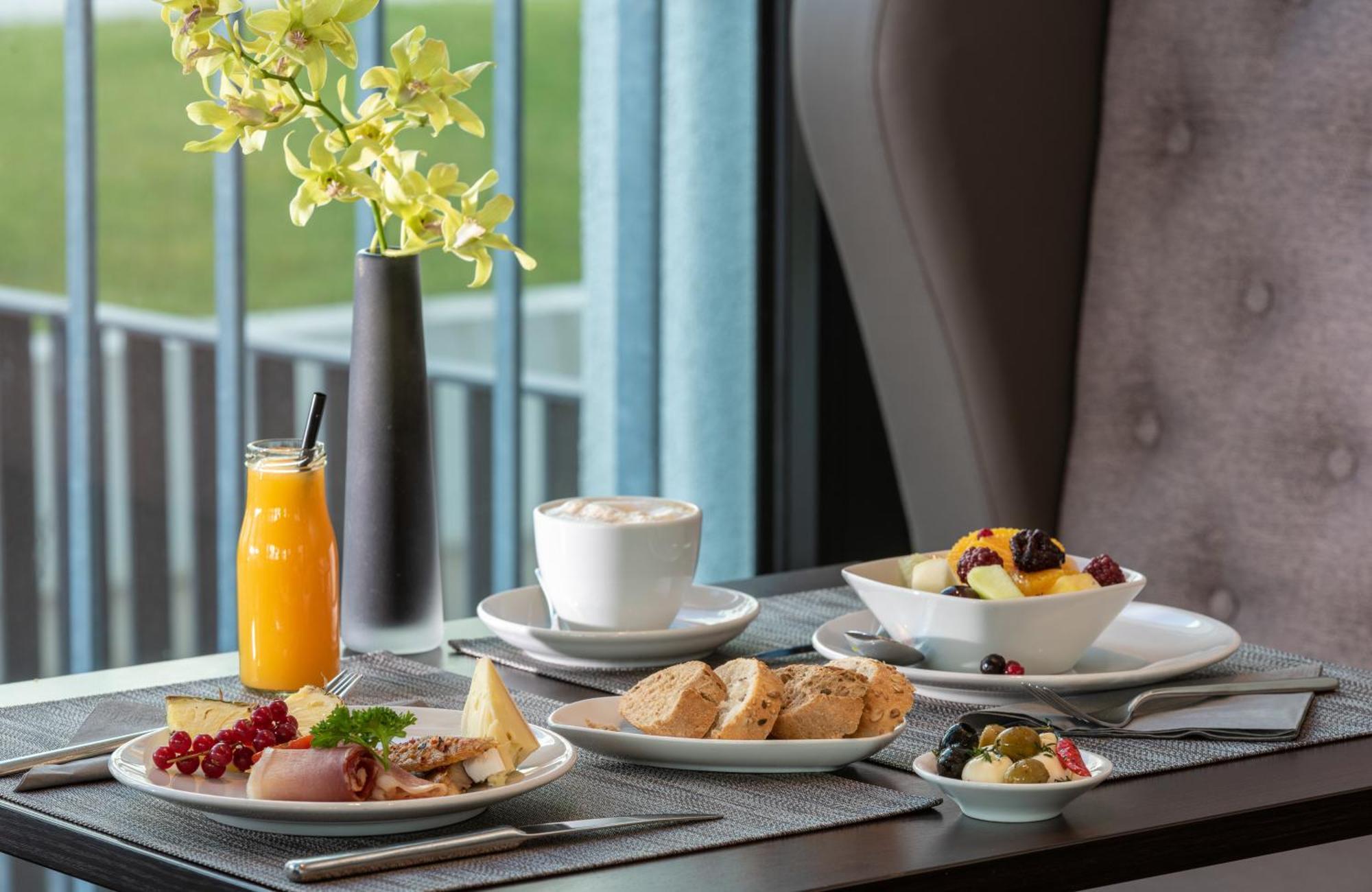 Leonardo Royal Hotel Мюнхен Экстерьер фото