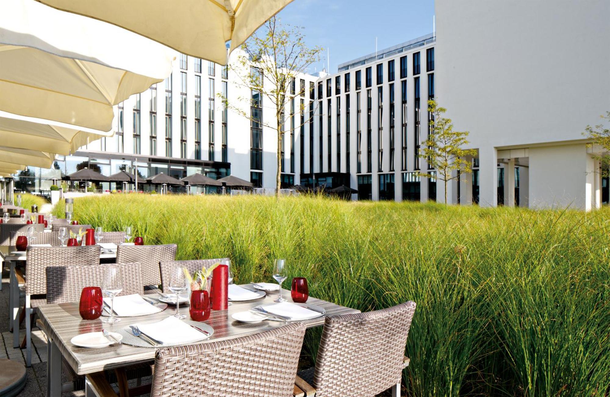 Leonardo Royal Hotel Мюнхен Экстерьер фото